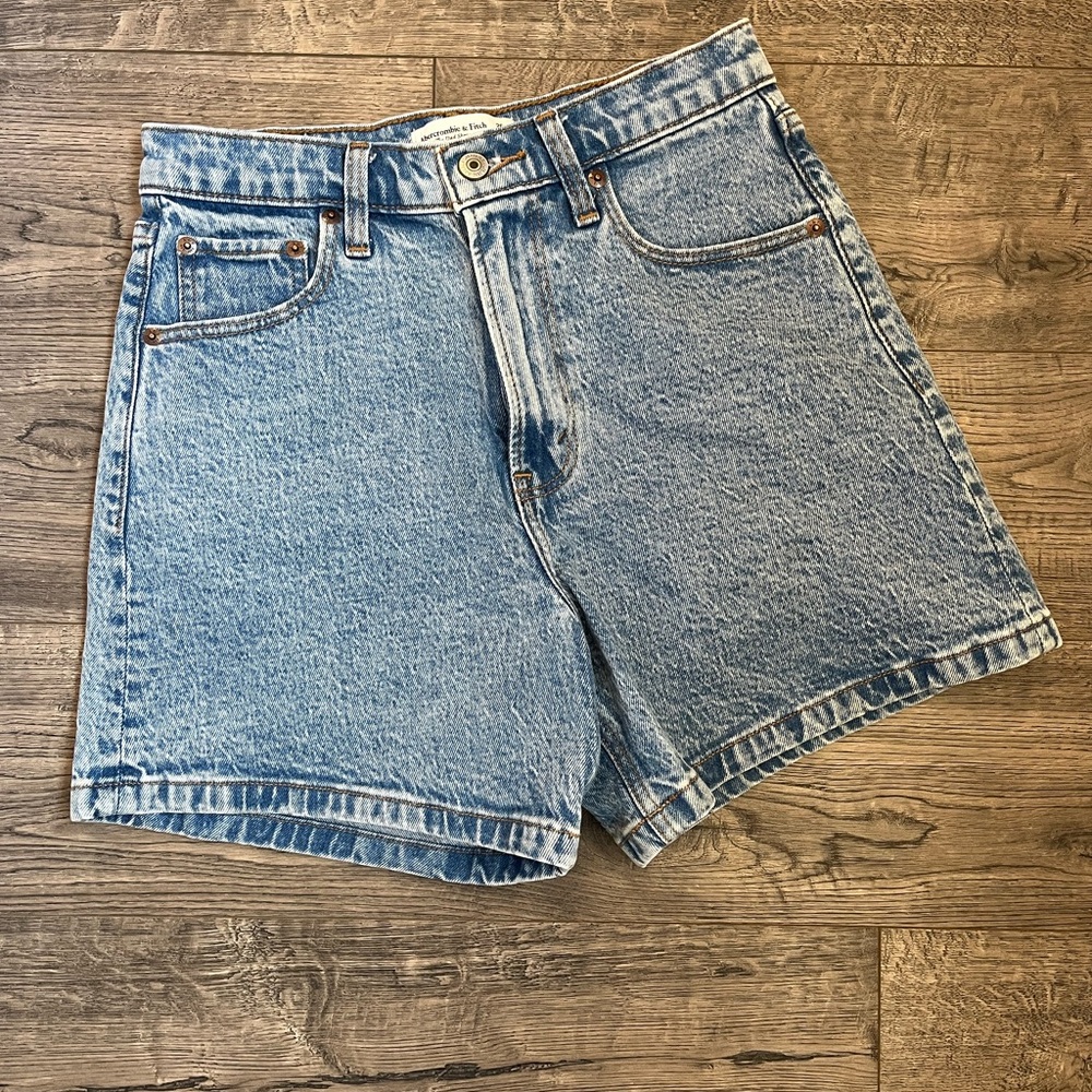 Abercrombie shorts